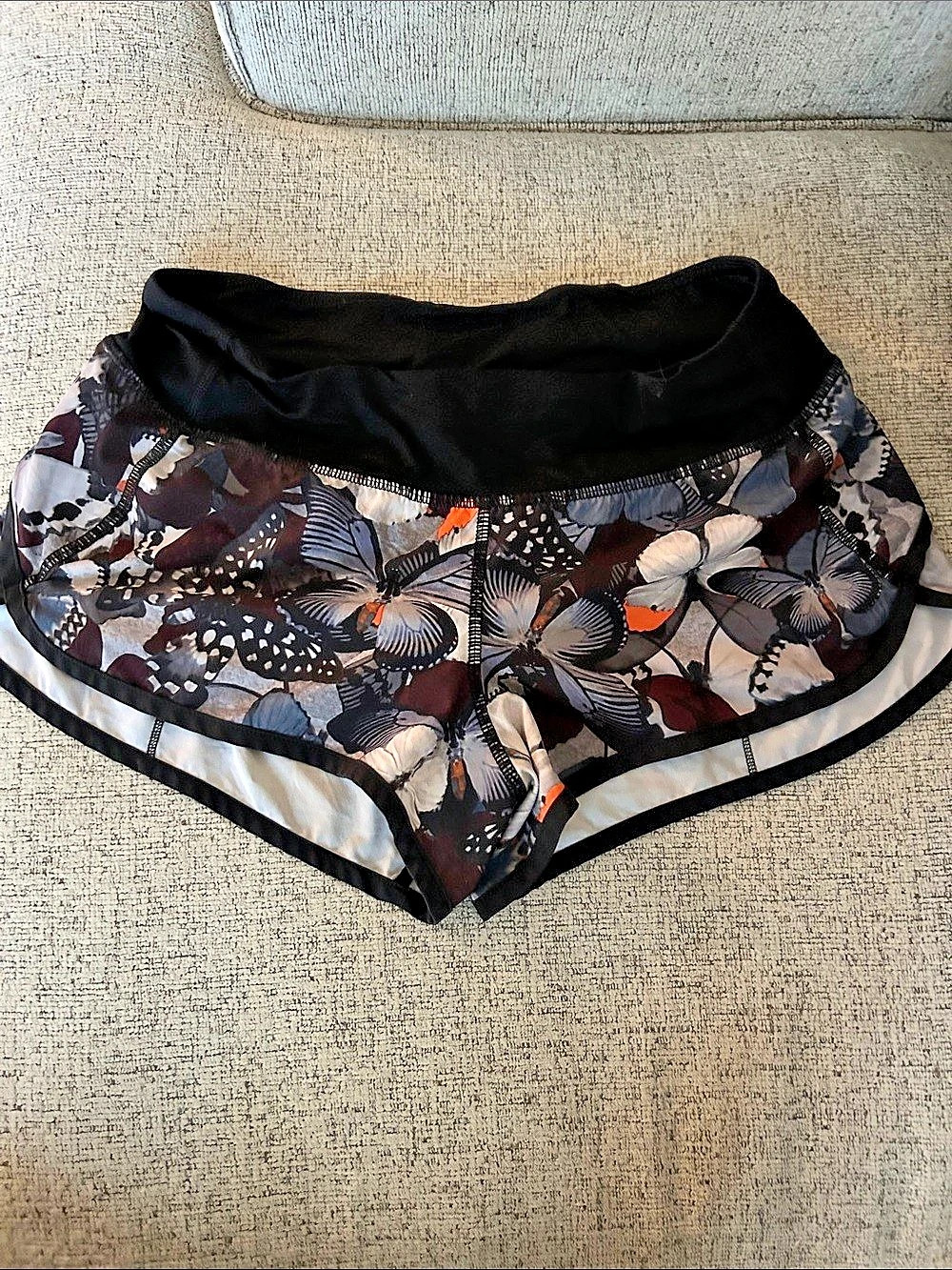 Lululemon Super Squad Short Floral Athletic Shorts Size 4